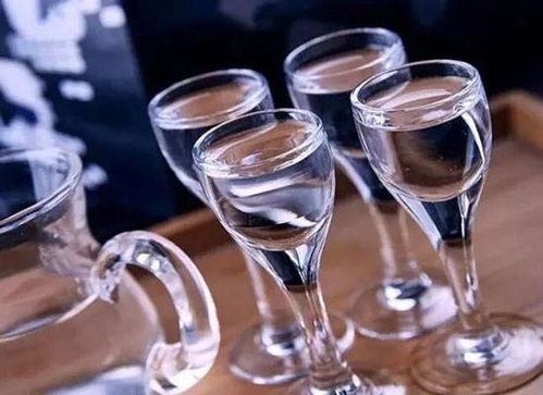 饮酒量如何计算？学会这些方法，快速评估你的酒量